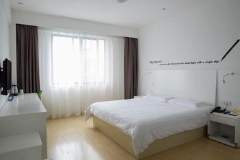 Motel 168 Shanghai Nanhui Huinan Subway Station Экстерьер фото